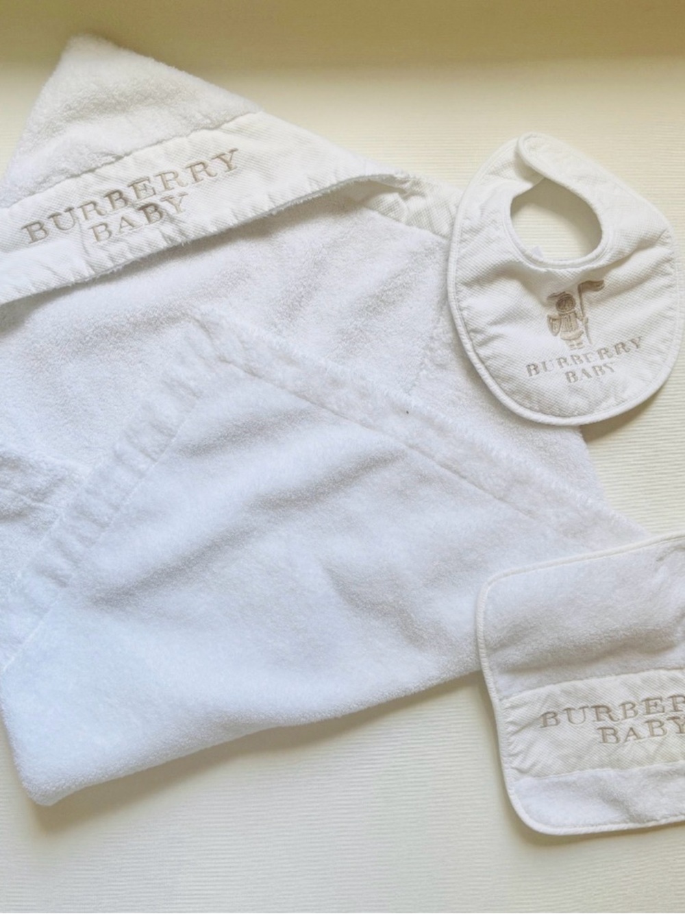Burberry White Baby Hooded Towel, Washcloth and Bib Set